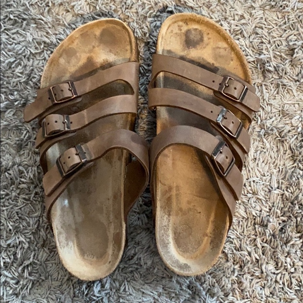 Good condition:) I just don’t wear them